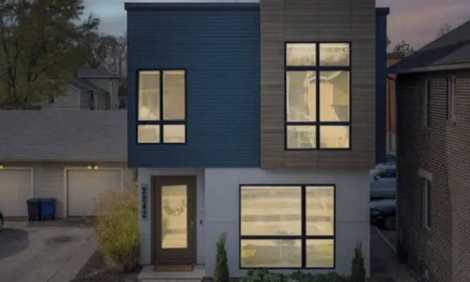 Tremont Casa | Tremont Eleven: Game Room, Fire Pit, and Prime Location!