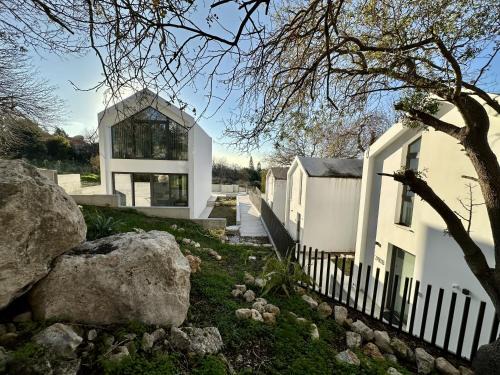 Konia Casa | Tremythia Homes - Deluxe loft and 2-bed houses