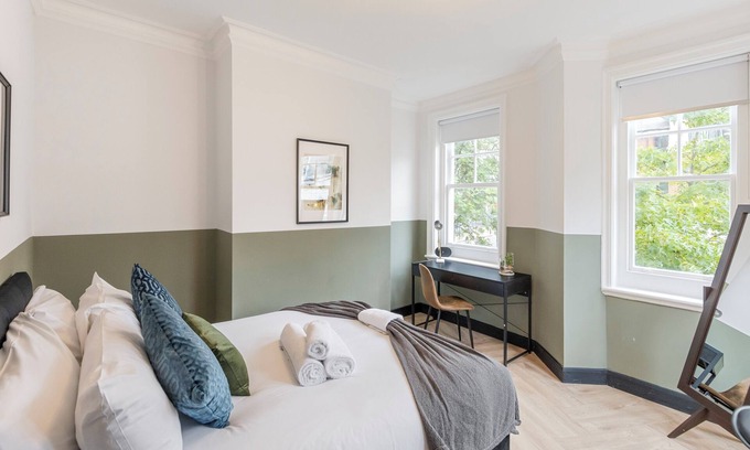 Hackney Casa | Trendy 3-Bedroom Hackney Pad