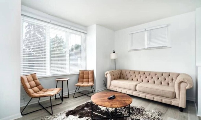 Walkerville Apartamento | Trendy 3 BedRoom Perfect for Long Stays! ! !