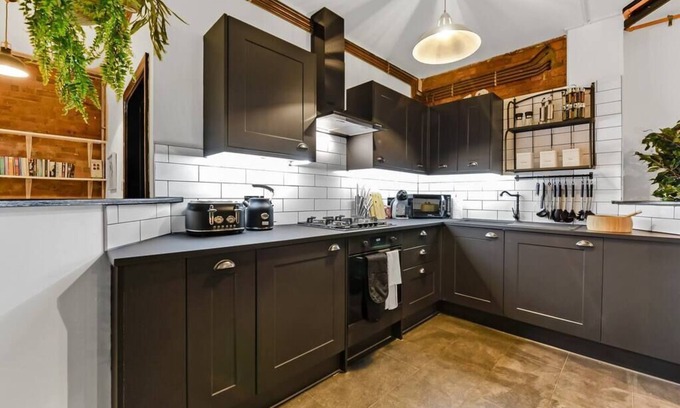 Victoria Apartamento | Trendy, Arty, 3BR in Heart of Hipster Hackney!