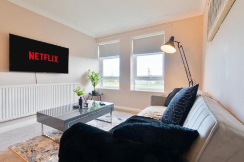 Canterbury Apartamento | Trendy Central Apartment with Free Parking - Perfect for Contractors and Families
