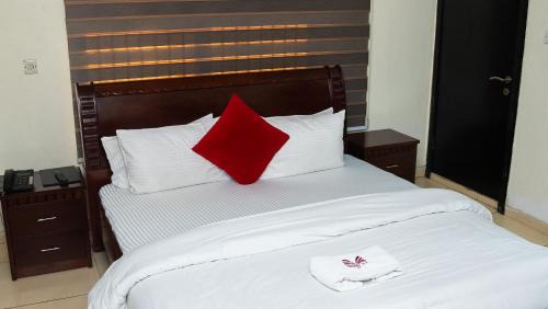Lagos Hotel | Trendy Inn Sutes