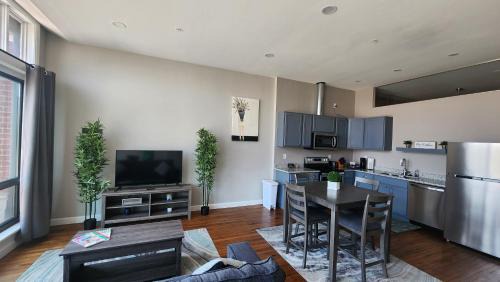 Cleveland Casa | Trendy Midtown Lofts