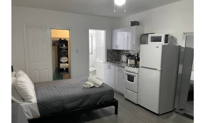 Parkside Apartamento | Trendy pads in the heart of Hollywood # F