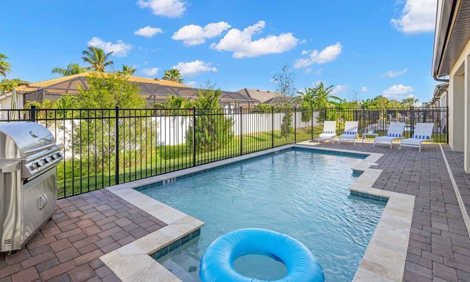 Melbourne Beach Casa | Trendy Tides | Deluxe Villa w/ Private Pool - for Movie, Fashion, & Beach Lovers