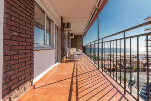 Punta Umbria Apartamento | Tres dormitorios ,vistas al mar , junto a la playa