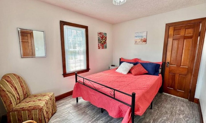 Bloomington Casa | Trestle Creeks Original Farmhouse