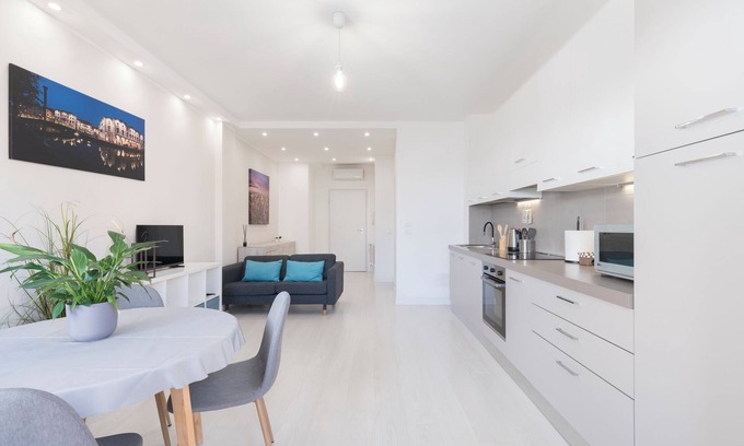 Treviso Apartamento | Treviso. Entire accommodation 2 rooms: modern and comfortable