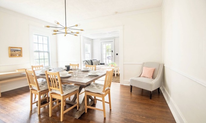 Five Points South Apartamento | Tri-City Traditions – Groups/WiFi/Downtown