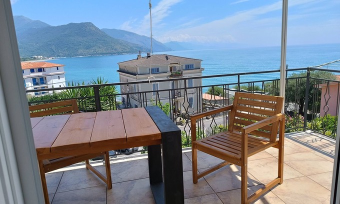 Villammare Apartamento | Trilocale con terrazzo panoramico a 150 metri dal mare