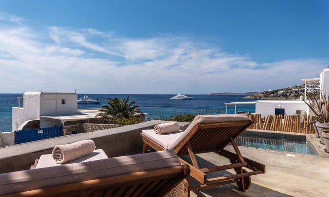 Platis Gialos Hotel | Trinity Mykonos