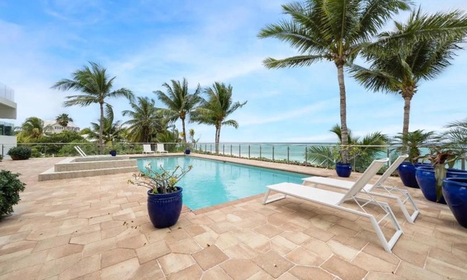Paradise Island Casa | Trinity Villa