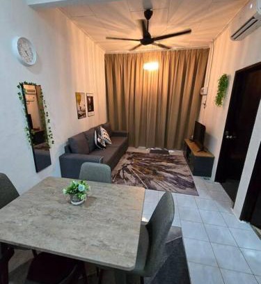 Kusial Casa | Trio Homestay at Tanah Merah
