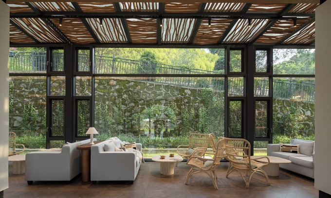 Huadu Hotel | Trip Group Country Retreats