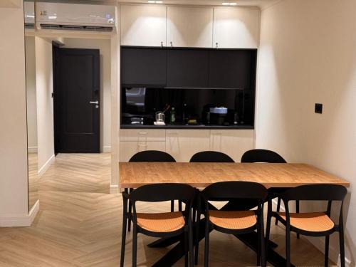 Monastiraki Apartamento | Triple A - Family hospitality Near Ermou - FREE Parking!