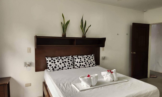 Central Luzon Complejo | Triple M Vacation Villas - Amethyst unit