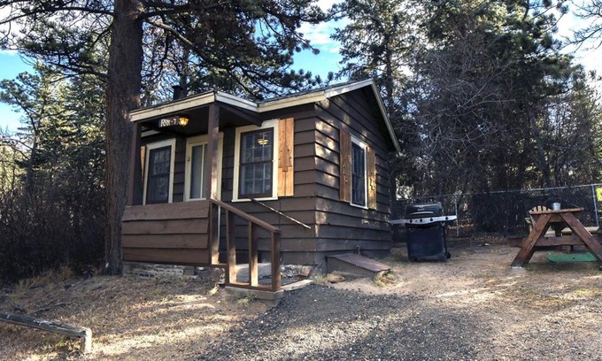 Estes Park Casa | Triple R Cottages- 7 cabin
