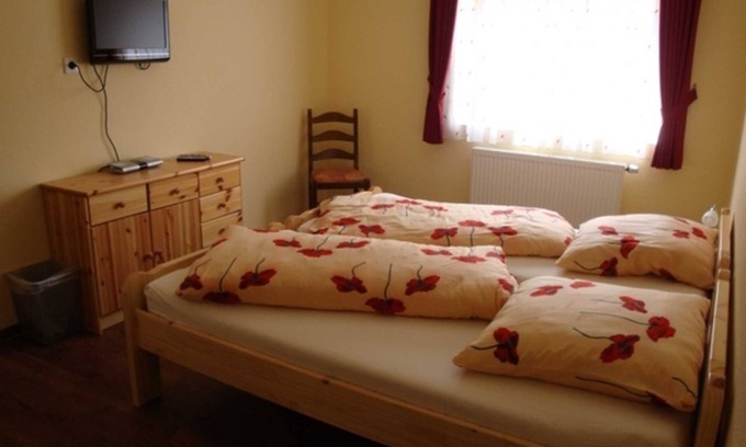 Lautertal Cabaña | Triple room 41 - Guesthouses Am Nibelungensteig