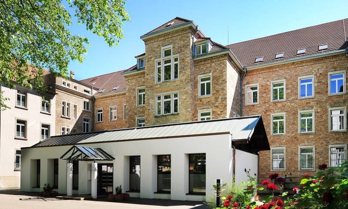 Rastatt Apartamento | Triple room with shared bathroom