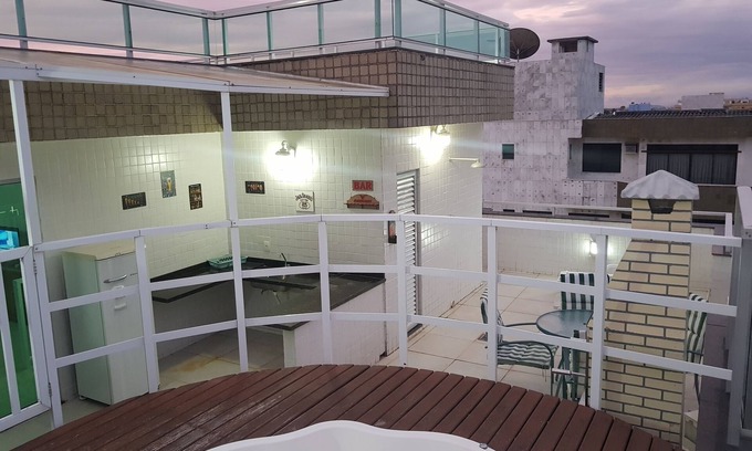 Algodoal Apartamento | Triplex con spa, 2 suites y 3 dormitorios más, avenida frente al mar, con vista al mar