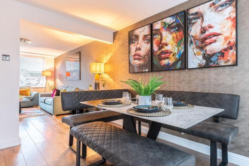 Measham Casa | Triumph House