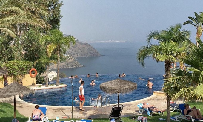 Velilla-Taramay Apartamento | Tropical Andalusian place