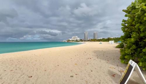 Maho Apartamento | Tropical Beach Penthouse 3 Bedroom Mullet Bay Sint Maarten