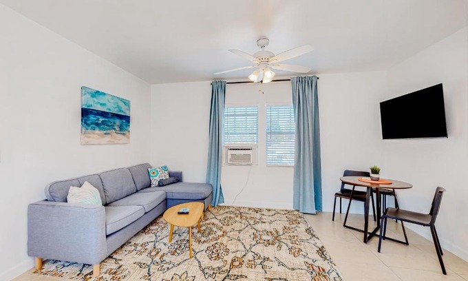 Flamingo Parks Apartamento | Tropical Hideway