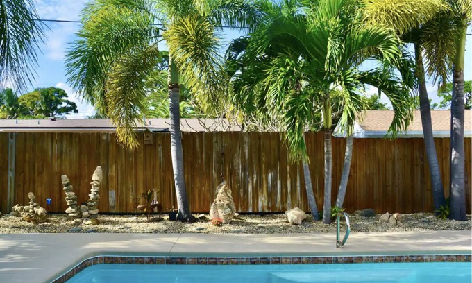 Fowlers Casa | Tropical Island House, Heated Pool, Near Beach, Disney, Kennedy Space Center