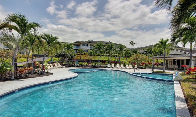 Kahaluu Bay Apartamento | Tropical Kona Resort Townhome: Patio + Ocean Views