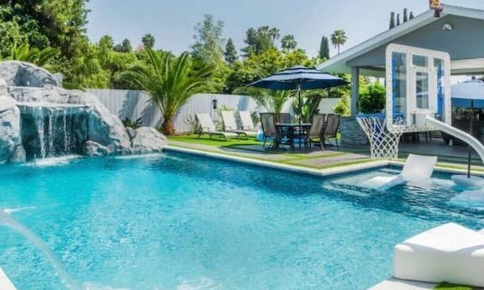 Mount Helix Casa | Tropical Oasis w/ hot tub, heated pool, waterfall