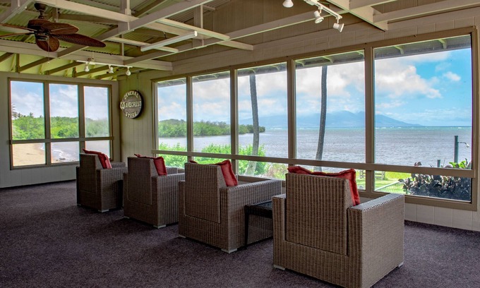 Ualapue Condominio | Tropical Paradise Condo w/Shared Tennis Court & Pool + Free WiFi and Water Views