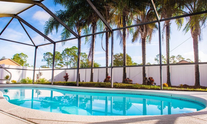 Lakeland Casa | Tropical Paradise - Private Heated Pool, Screened Lanai, No Cleaning Fee