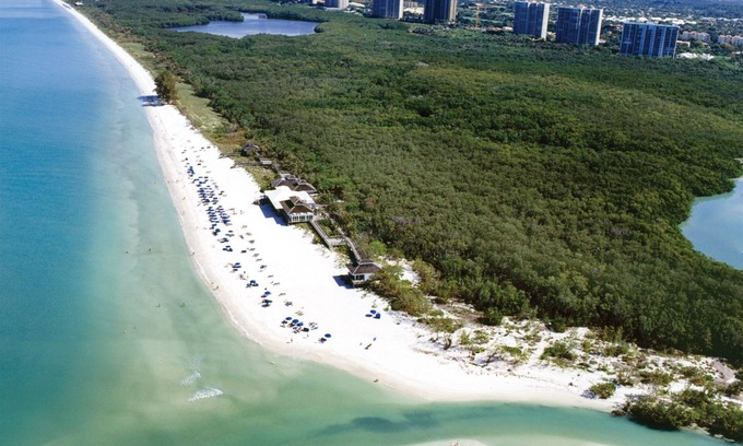 Pelican Bay Condominio | Vacaciones en el paraíso tropical en "Valencia en Pelican Bay", Nápoles, Florida !!
