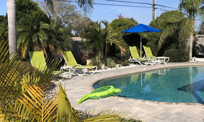 Seminole Casa | Piscina tropical en casa cerca de la playa, entre Clearwater y St. Petersburgo