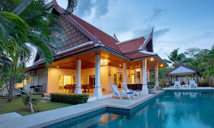 Rawai Villa | Tropical Thai Style 4BR Pool Villa Fanny