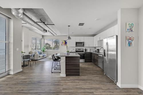 St. Petersburg - Clearwater Apartamento | Tropicana Stadium 2 Bed In DWTWN With Free Parking