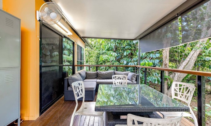 Manunda Casa | Tropicana Treehouse Peacefully Perched in Cairns