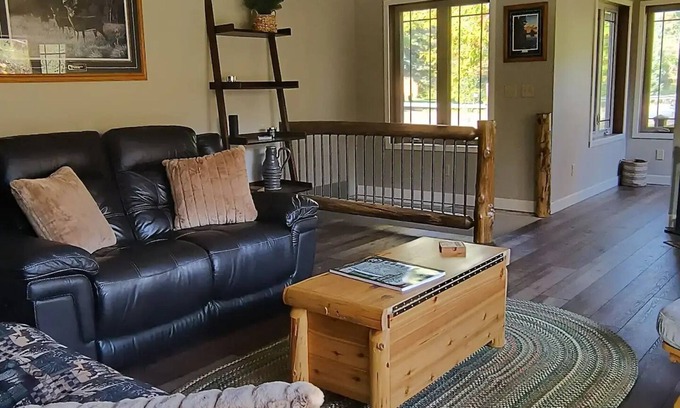 White Lake Cabina | Troullier's River House
