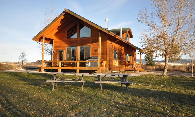 Bozeman Casa | Pesca con mosca Cabina en Hermosa Gallatin River Propiedad