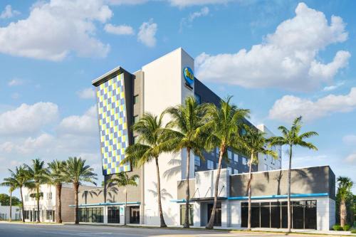 Dania Beach Hotel | Tru By Hilton Ft Lauderdale Airport