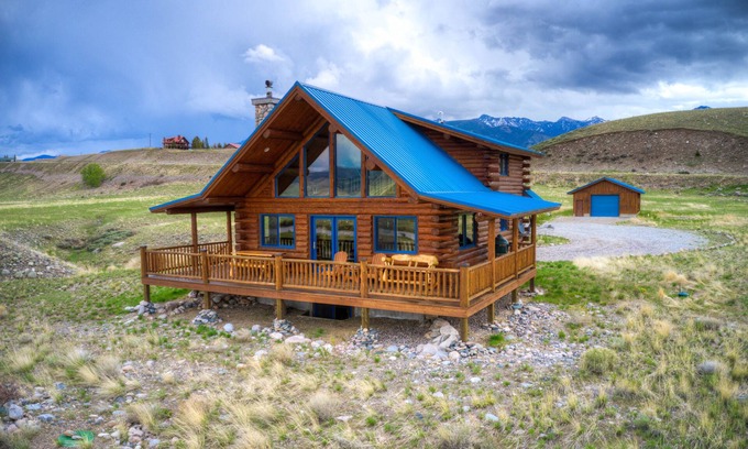 Cameron Casa | True Montana Log Cabin, Great Hunting/Private Madison River Fishing 3+2.5/YNP