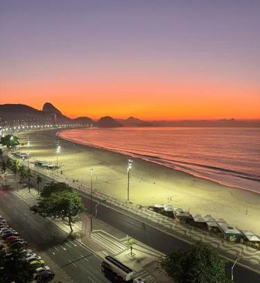 Copacabana Apartamento | True Rio - Design Loft Near Copacabana Palace Hotel and Copacabana Beach