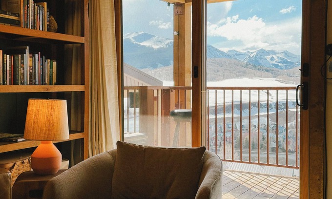 Crested Butte Chalet De Esquí | True Ski-In/Out 3BR Condo w/ Hot Tub and Huge View