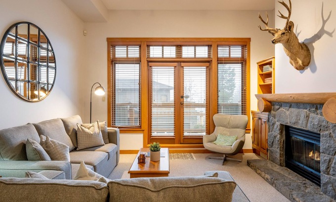 Nordic Estates Casa | True Ski IN/OUT | Private Hot Tub | Garage | Mountain Views | Managed By Aloha Whistler