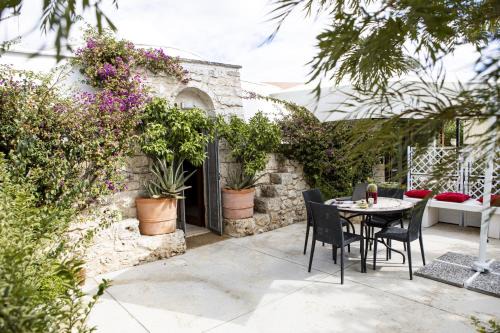 San Michele Salentino Casa | Trulletto Corte degli Ulivi