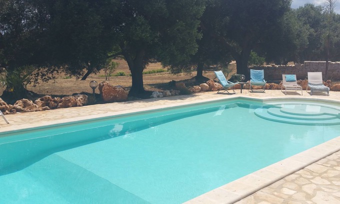 Ostuni Casa | Trulli Momenti delle Stelle, private 12 m Pool, BBQ, roofed outside Kitchen