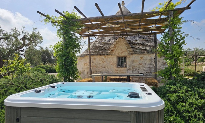 Cozzana Casa | Trullo Ape Regina - Una Habitación Casa, Capacidad 4
