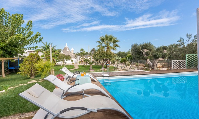 San Michele Salentino Villa | Alquiler Trullo con piscina cerca de Ostuni y Alberobello - Playa a 15'